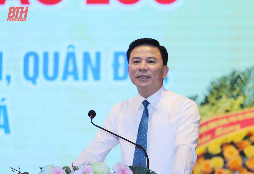 Lãnh đạo tỉnh gặp mặt thân mật các tướng lĩnh, sĩ quan công an, quân đội, các doanh nghiệp đồng hương Thanh Hóa tại Hà Nội