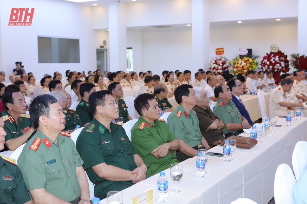 Lãnh đạo tỉnh gặp mặt thân mật các tướng lĩnh, sĩ quan công an, quân đội, các doanh nghiệp đồng hương Thanh Hóa tại Hà Nội