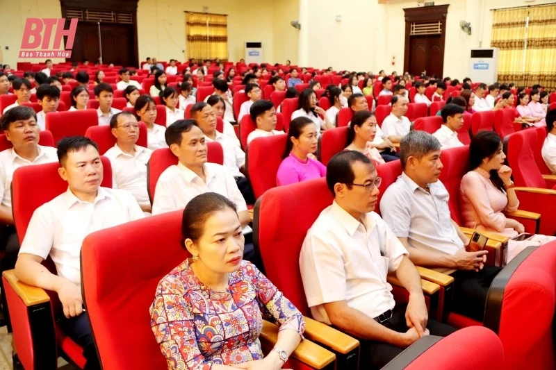 Yên Định: Tuyên dương, khen thưởng 208 giáo viên và m m88 có thành tích cao trong các kỳ thi năm 2024 