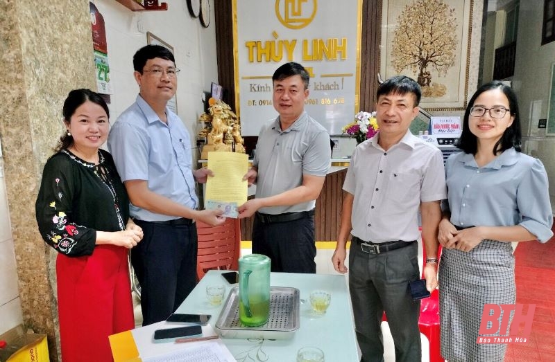 Sầm Sơn tiếp nhận hơn 5 tỷ đồng ủng hộ xây dựng nhà ở cho hộ nghèo, gia đình chính sách, hộ khó khăn về nhà ở