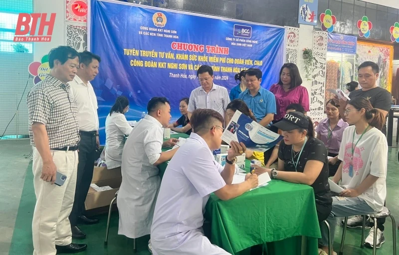 Ký kết thoả thuận hợp tác và truyền thông; khám sức khoẻ miễn phí cho công nhân lao động