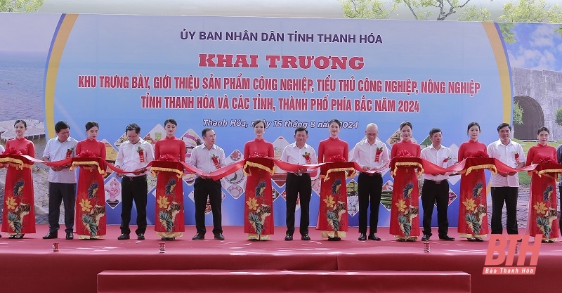 Khai trương không gian trưng bày, giới thiệu sản phẩm tỉnh Thanh Hóa và các tỉnh, thành phố khu vực phía Bắc năm 2024