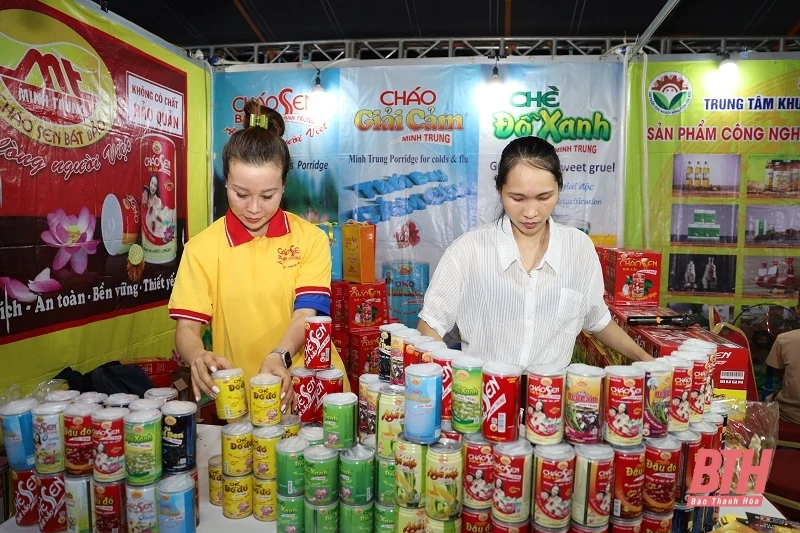 Hội tụ sản phẩm hàng hóa tiêu biểu tỉnh Thanh Hóa và khu vực phía Bắc