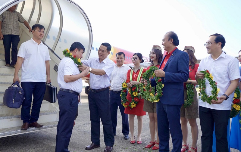 Vietjet kỷ niệm 10 năm bay Buôn Ma Thuột - Vinh