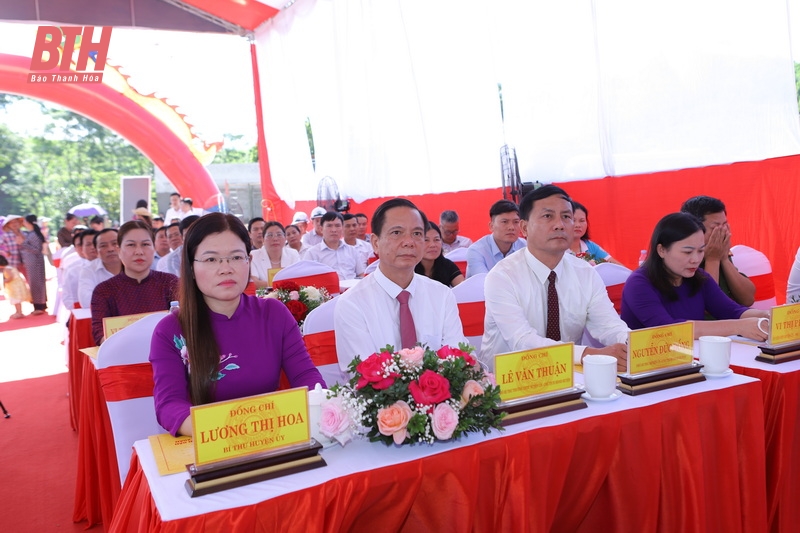 Khánh thành dự án đường giao thông từ thị trấn Yên Cát đi xã Tân Bình