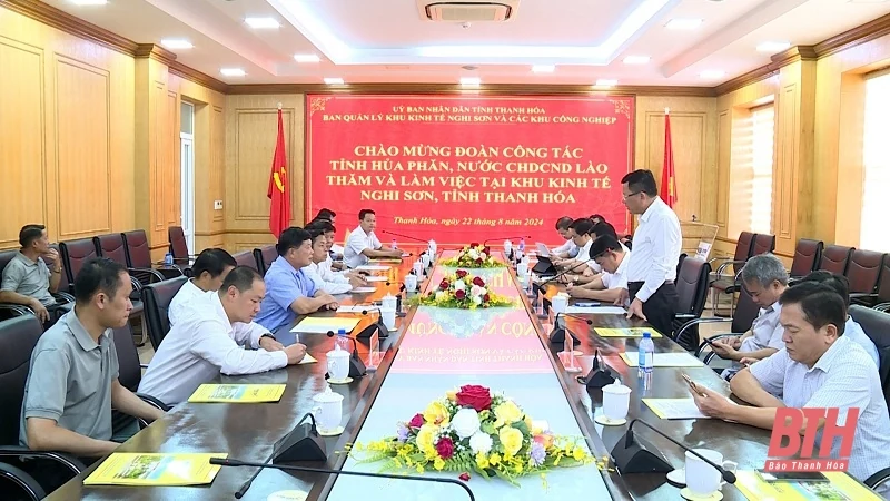 Đoàn công tác tỉnh Hủa Phăn thăm, làm việc tại Khu kinh tế Nghi Sơn