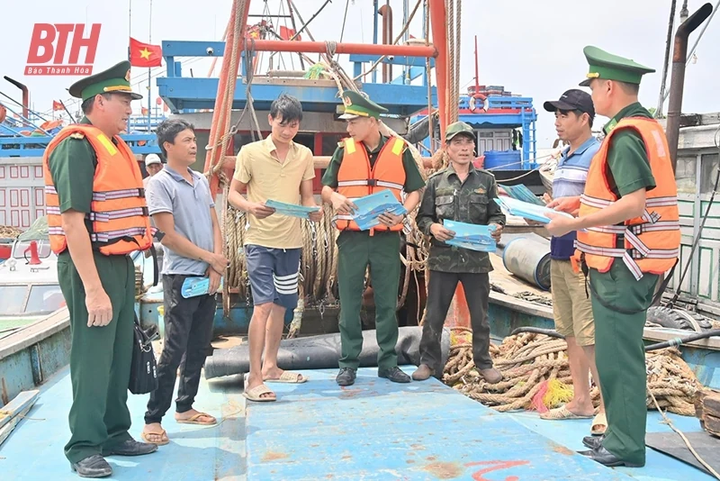 Những người lính quân hàm xanh tham gia phòng chống m88 trang chủ IUU