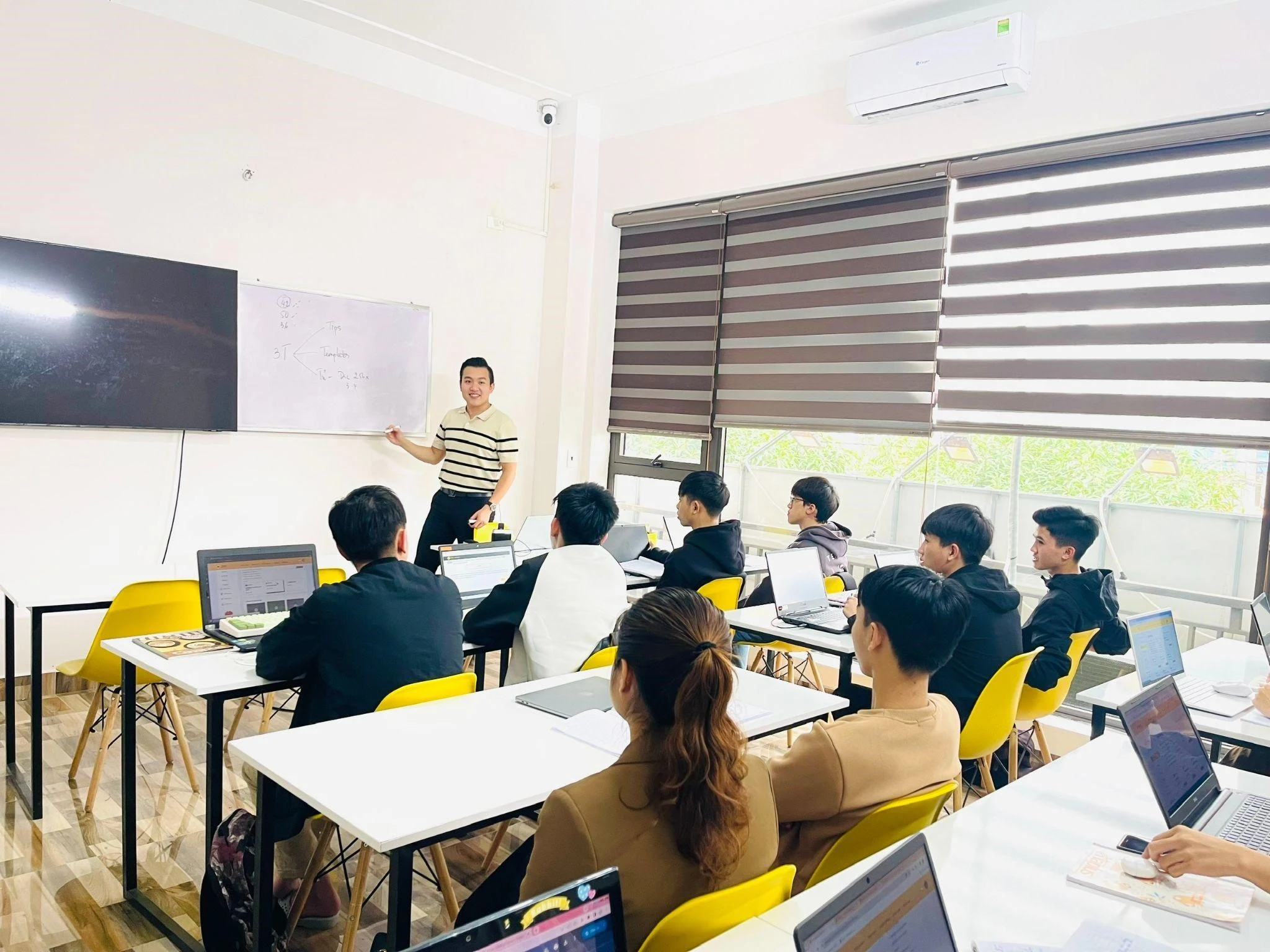 Bứt phá điểm số với khóa học PTE cho người mới bắt đầu tại PTE Magic