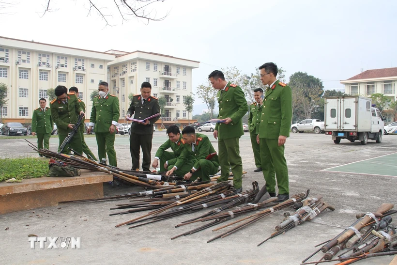 Triển khai thi hành Luật Quản lý, sử dụng vũ khí, vật liệu nổ, công cụ hỗ trợ