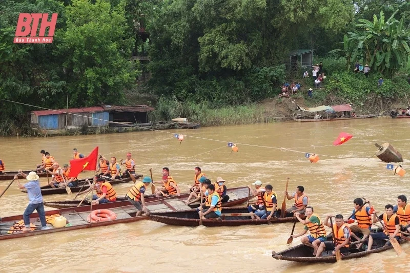 Về thị trấn Quý Lộc xem Lễ hội đua thuyền truyền thống trên sông Mã 