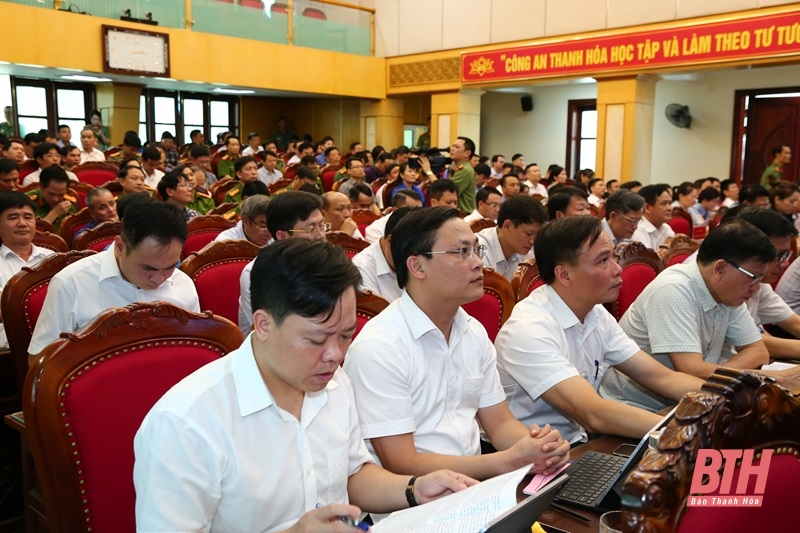 Tiếp tục đẩy mạnh phong trào toàn dân bảo vệ an ninh Tổ quốc trong cơ quan, doanh nghiệp, nhà trường