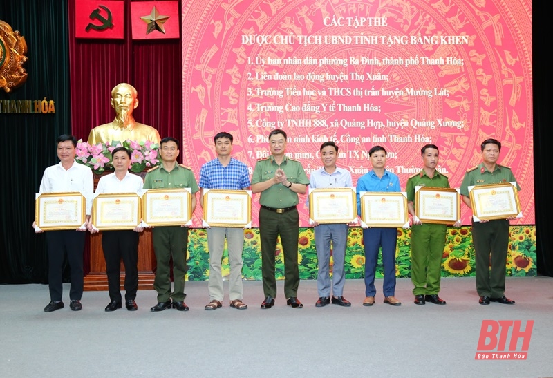 Tiếp tục đẩy mạnh phong trào toàn dân bảo vệ an ninh Tổ quốc trong cơ quan, doanh nghiệp, nhà trường