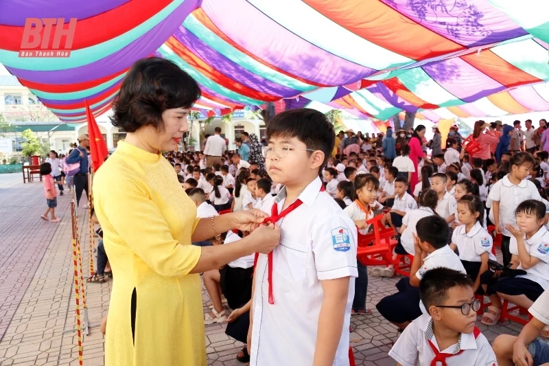 Hơn 900 nghìn học sinh Thanh Hóa hân hoan ngày tựu trường