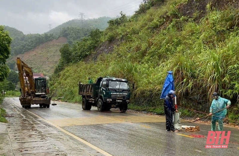 [Cập nhật] - Mưa lũ tại Thanh Hóa: Thêm 1 tàu cá của ngư dân Thanh Hóa bị chìm khi tránh trú bão số 3