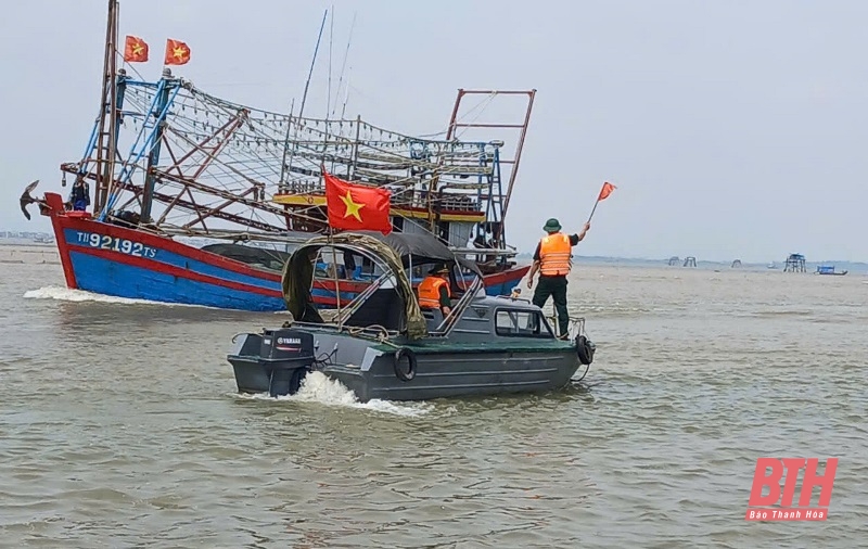 [Cập nhật] - Mưa lũ tại Thanh Hóa: Thêm 1 tàu cá của ngư dân Thanh Hóa bị chìm khi tránh trú bão số 3