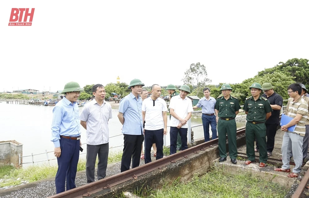 Chủ tịch UBND tỉnh Đỗ Minh Tuấn kiểm tra công tác ứng phó với bão số 3 tại huyện Hoằng Hóa và TP Sầm Sơn