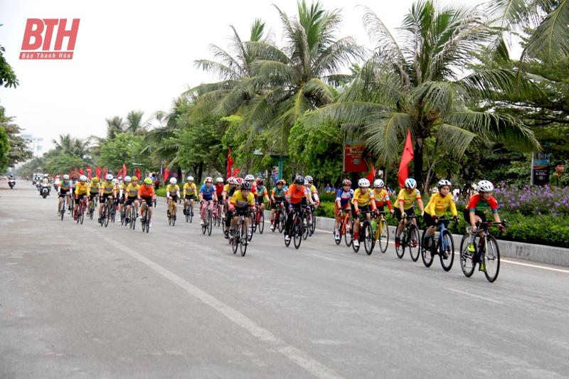 Ngày hội Xe đạp thể thao “Nối vòng tay lớn” TP Sầm Sơn 2024