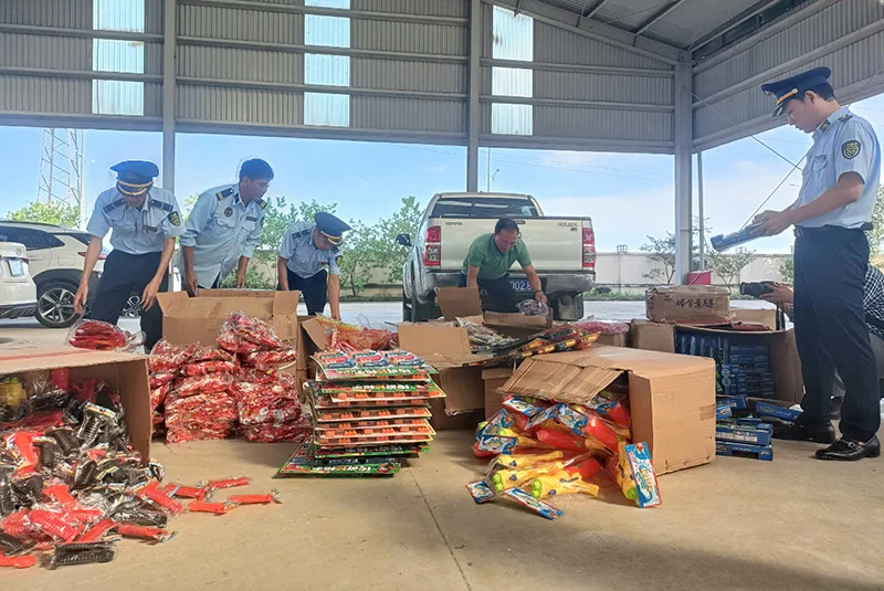 Kiểm soát thị trường Tết Trung thu