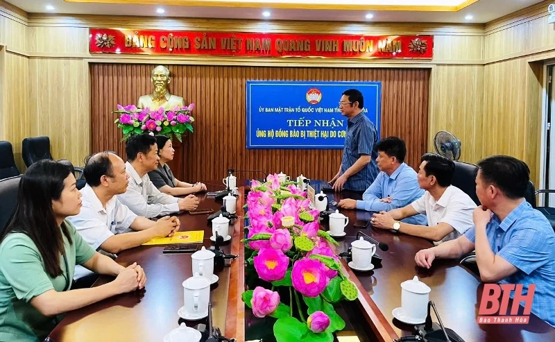 Huyện Triệu Sơn trao 700 triệu đồng ủng hộ đồng bào bị thiệt hại do bão số 3