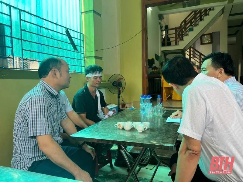 Thăm hỏi động viên m88 cá cược thể thao trực tuyến ngư dân bị chìm tàu trong cơn bão số 3 tại huyện Quảng Xương
