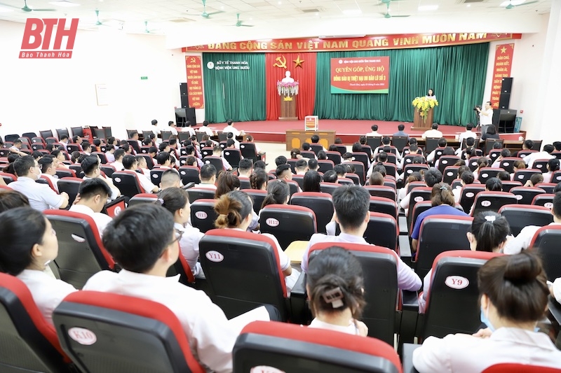 Các địa phương, đơn vị tiếp tục ủng hộ đồng bào khắc phục thiệt hại do bão số 3 gây ra