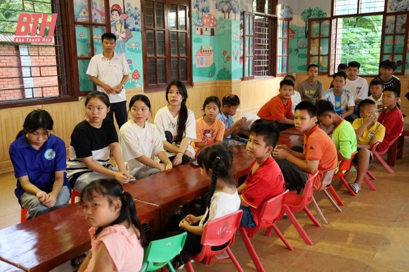 Nhiều trẻ em tại Làng trẻ SOS được nhận quà Tết Trung thu