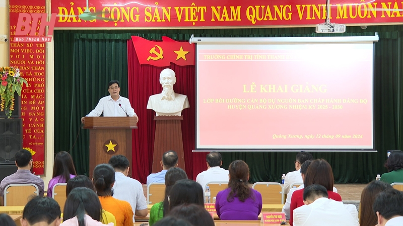 Quảng Xương: Khai giảng lớp bồi dưỡng cán bộ dự nguồn Ban chấp hành Đảng bộ huyện, nhiệm kỳ 2025-2030