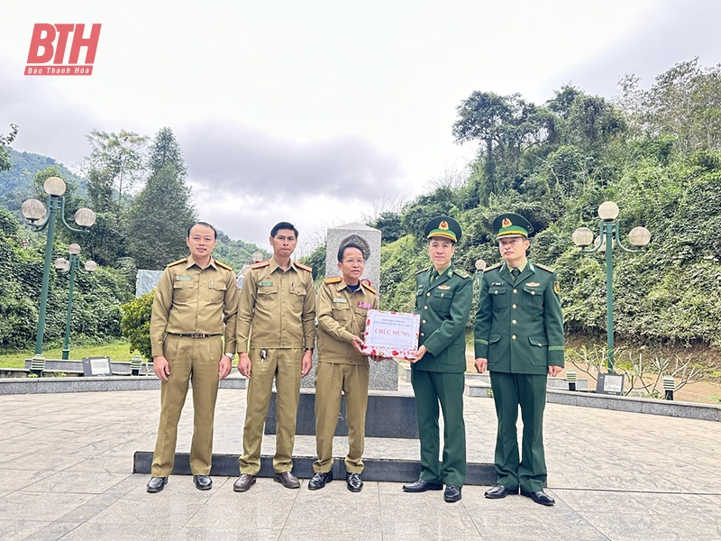 Chung sức xây dựng biên giới hữu nghị, hợp tác