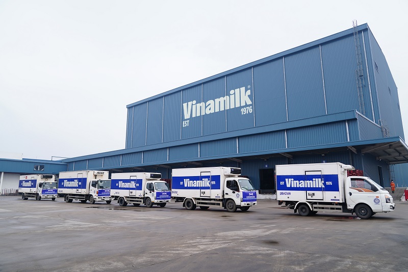 Vinamilk hỗ trợ gần 3 tỷ đồng sản phẩm dinh dưỡng thiết yếu cho 10 tỉnh, thành bị ảnh hưởng bão lũ