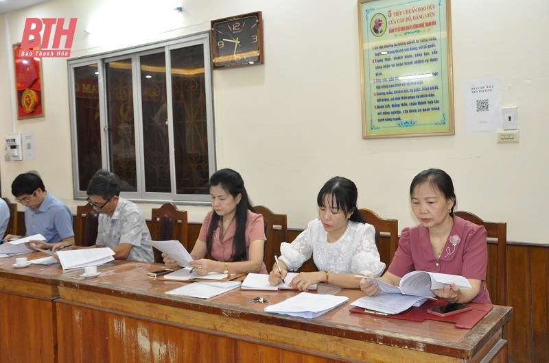 Hội thảo phản biện “Danh mục dịch vụ sự nghiệp công sử dụng ngân sách nhà nước thuộc lĩnh vực nghiên cứu KHCN trong nông nghiệp cho Viện Nông nghiệp Thanh Hóa”
