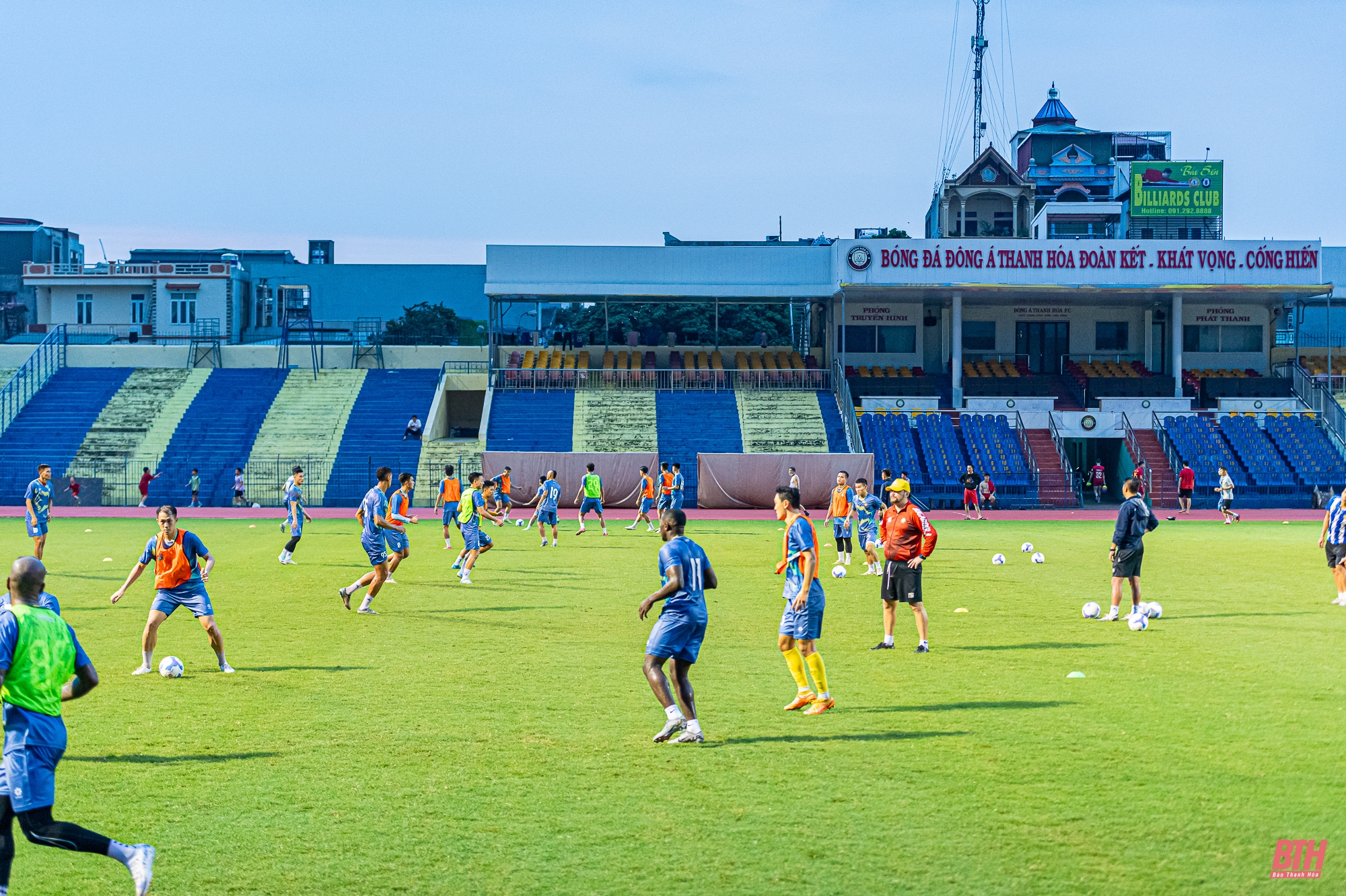 CLB Đông Á Thanh Hoá giữ tinh thần thoải mái trong buổi tập trước thềm V.League 2024/2025 khởi tranh