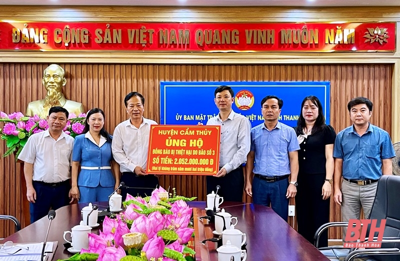 Ủy ban MTTQ tỉnh tiếp nhận ủng hộ đồng bào bị thiệt hại do bão số 3