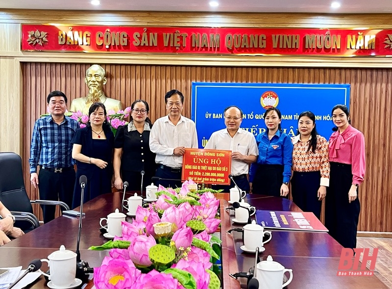 Ủy ban MTTQ tỉnh tiếp nhận ủng hộ đồng bào bị thiệt hại do bão số 3
