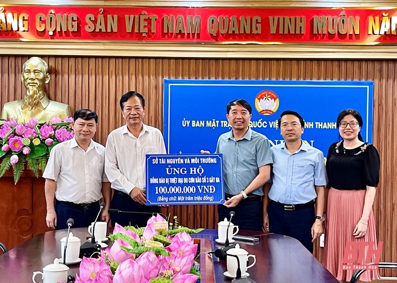 Ủy ban MTTQ tỉnh tiếp nhận ủng hộ đồng bào bị thiệt hại do bão số 3