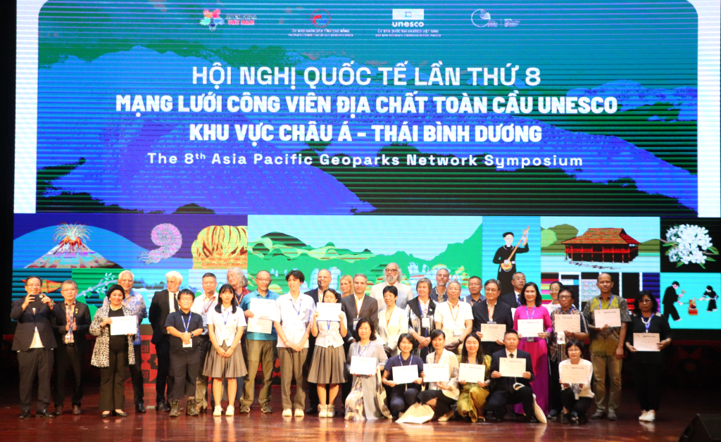 Bế mạc Hội nghị quốc tế lần thứ 8 của Mạng lưới Công viên địa chất toàn cầu UNESCO khu vực châu Á - Thái Bình Dương