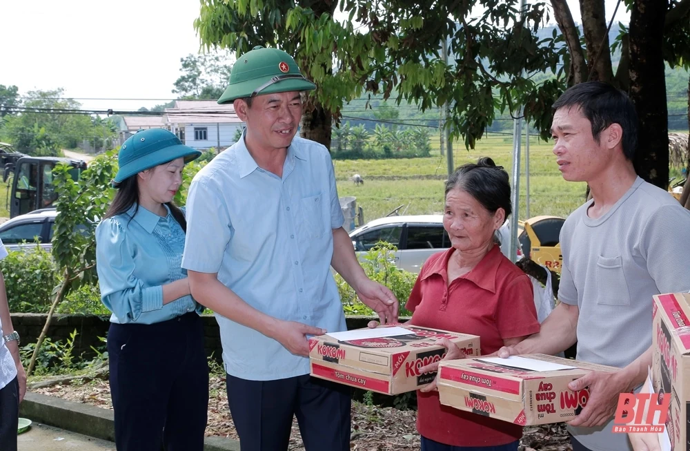 Phó Bí thư Tỉnh ủy Trịnh Tuấn Sinh kiểm tra công tác khắc phục mưa lũ tại Thường Xuân