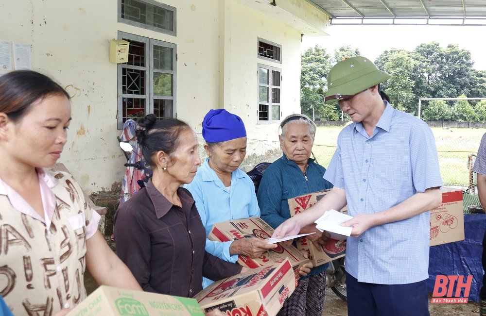 Chủ tịch UBND tỉnh Đỗ Minh Tuấn kiểm tra công tác phòng, chống thiên tai tại huyện Bá Thước, Cẩm Thủy
