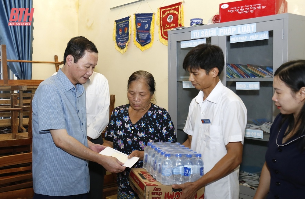 Chủ tịch UBND tỉnh Đỗ Minh Tuấn kiểm tra công tác phòng, chống thiên tai tại huyện Bá Thước, Cẩm Thủy