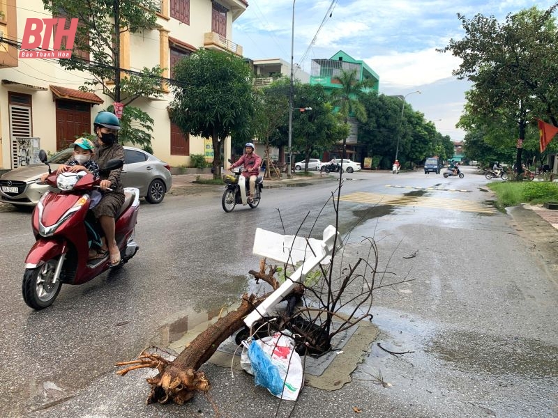 Hố ga mất nắp, nguy hiểm cho người đi đường 