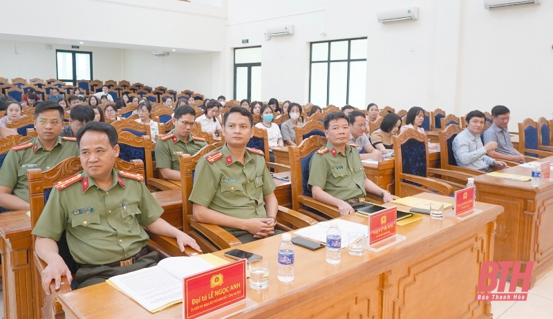 Tuyên truyền pháp luật về xuất, nhập cảnh và triển khai dịch vụ công trực tuyến liên quan đến người kèo nhà cái m88 ngoài