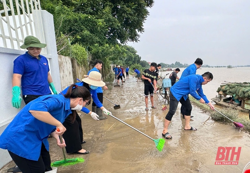 Cuộc sống trở lại ở vùng ngập TP Thanh Hóa