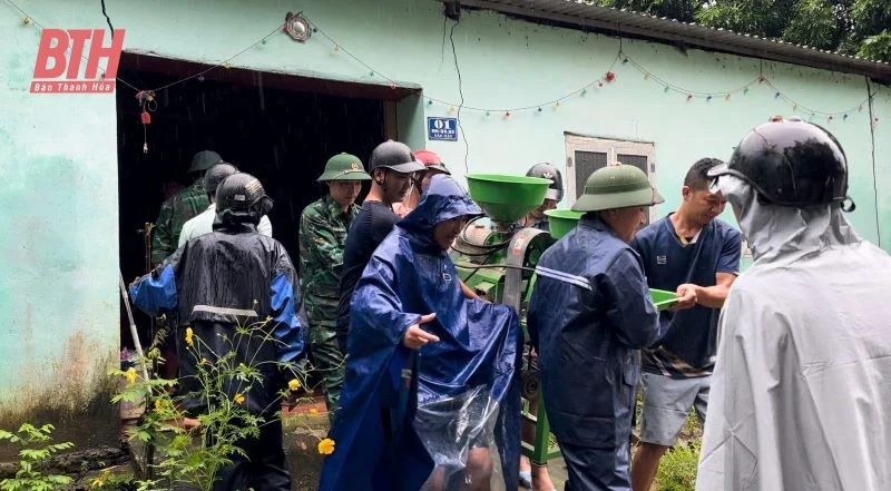 Các đồn Biên phòng tuyến biên giới của tỉnh khẩn trương sơ tán người và tài sản của Nhân dân, phòng chống sạt lở, mưa lũ