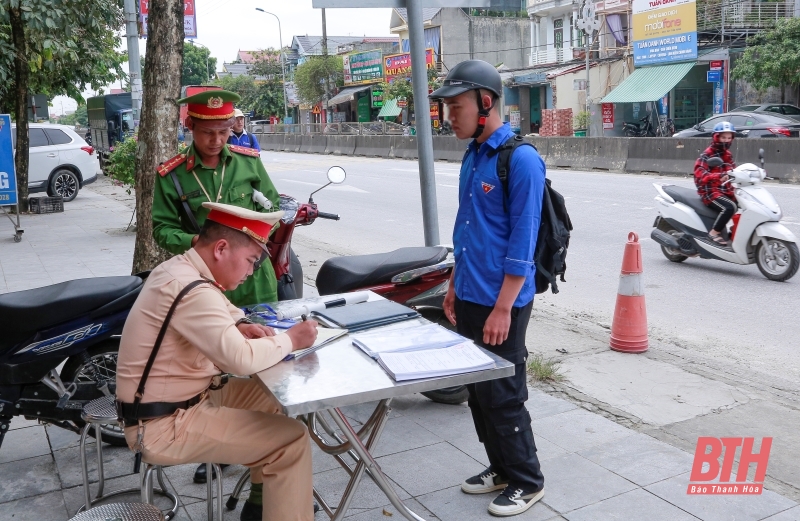 Quảng Xương: Ghi nhận những ngày đầu thực hiện cao điểm đảm bảo an toàn giao thông cho lứa tuổi đăng ký m88