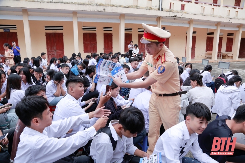 Quảng Xương: Ghi nhận những ngày đầu thực hiện cao điểm đảm bảo an toàn giao thông cho lứa tuổi đăng ký m88