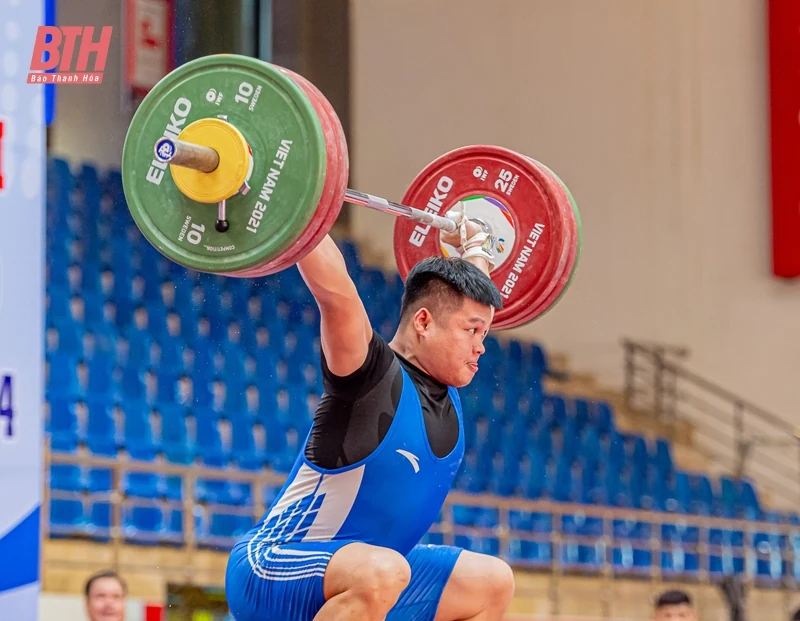 VĐV m88 the thao thi đấu ấn tượng tại Giải vô địch Cử tạ quốc gia 2024