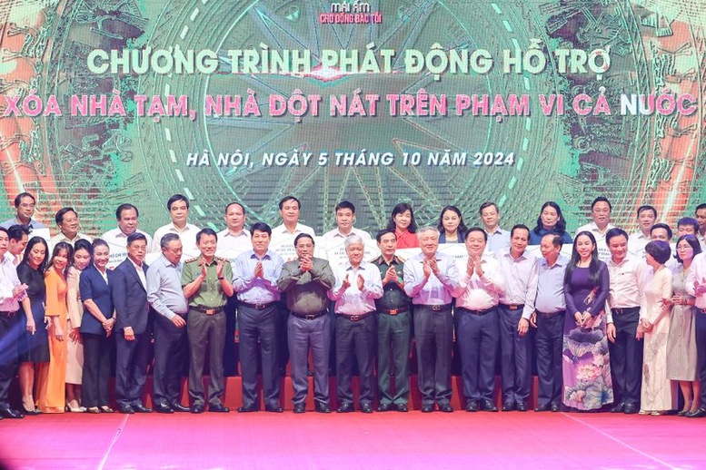 Thủ tướng Chính phủ: Xóa hết nhà tạm, nhà dột nát để không ai bị bỏ lại phía sau trong kỷ nguyên vươn mình của dân tộc