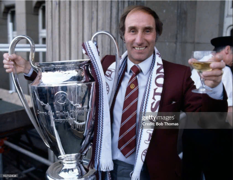 Trước giờ bóng lăn: Làm sao để Erik Ten Hag tránh một trận thua trước Aston Villa?