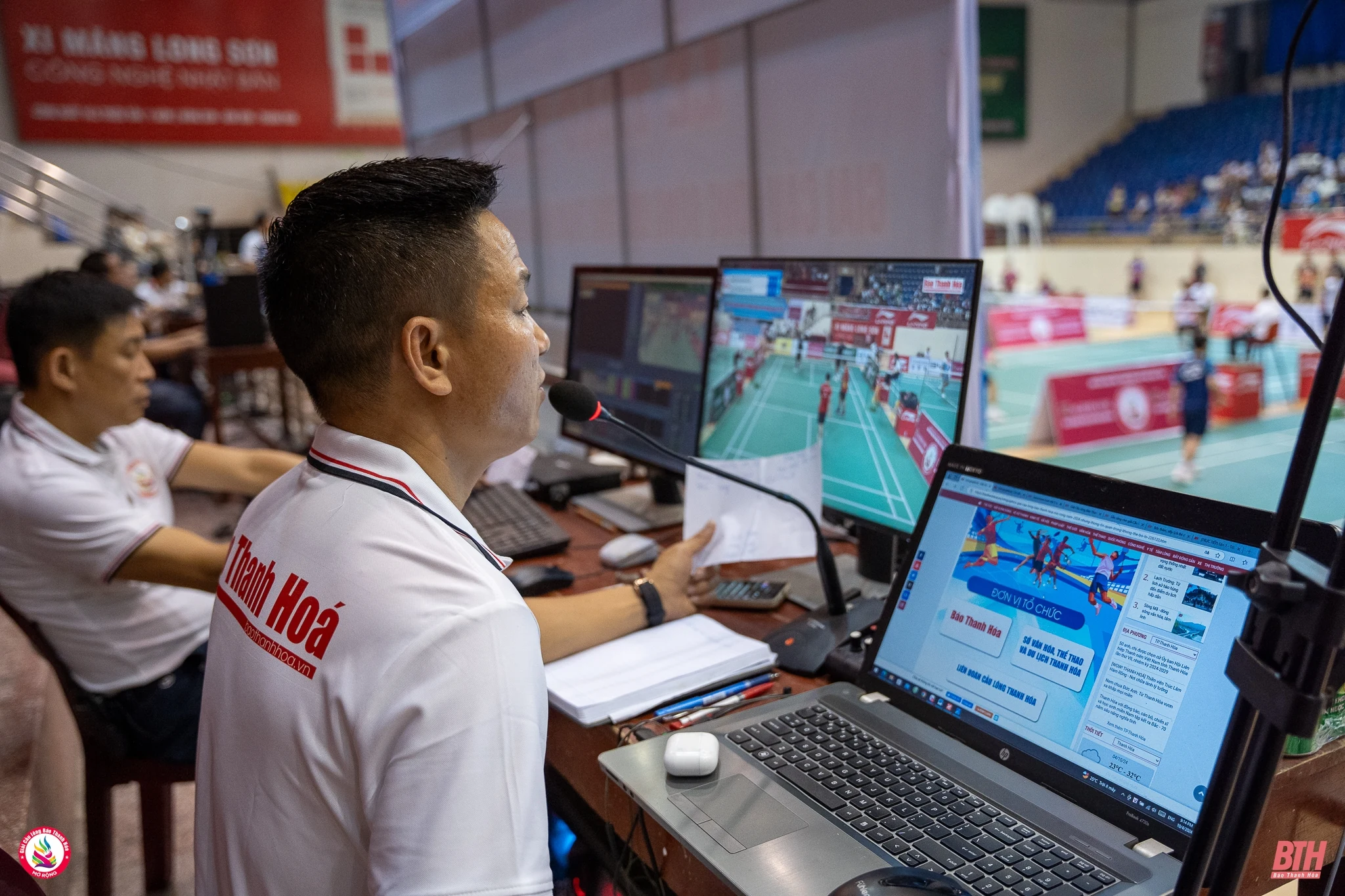 Hạnh phúc một gia đình nhỏ tại Giải Cầu lông Báo Thanh Hoá mở rộng 2024