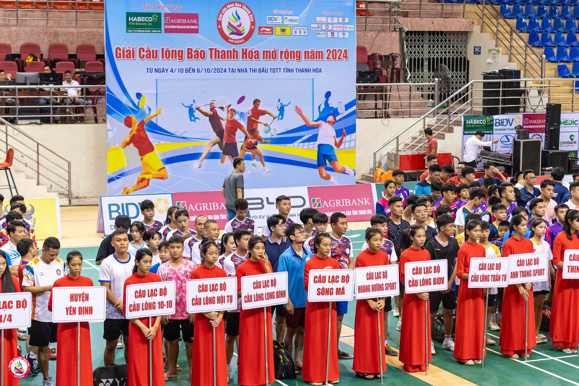 Ấn tượng ngày khai màn giải Cầu lông Báo Thanh Hoá mở rộng năm 2024