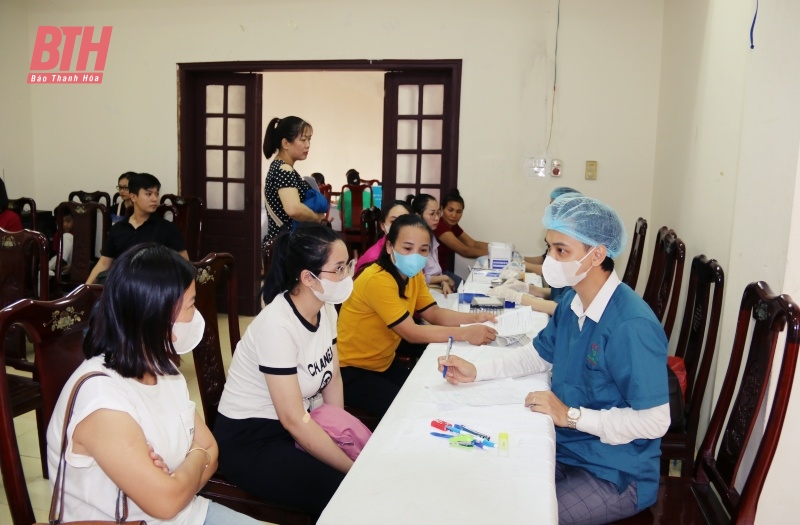 Công đoàn nhà cái m88 tổ chức nhiều hoạt động chào mừng ngày Phụ nữ Việt Nam